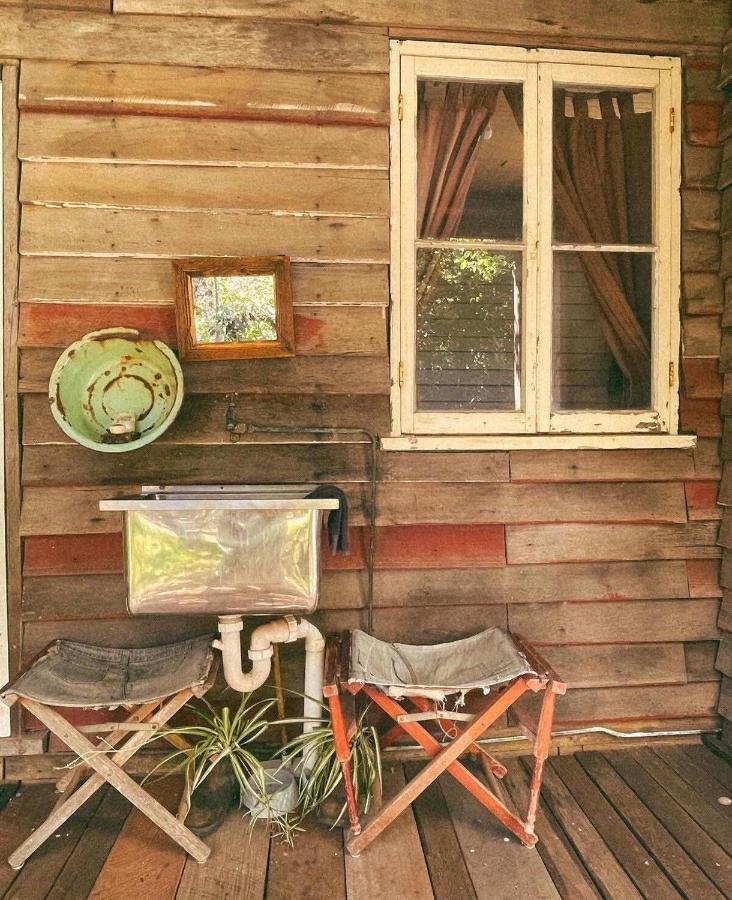 Cosy Farmstay: Green Cabin At Whispering Woods Beedelup Eksteriør billede